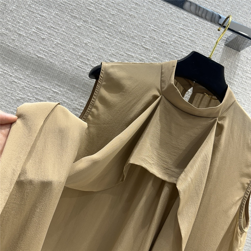 BC silk sleeveless shirt replica clothes