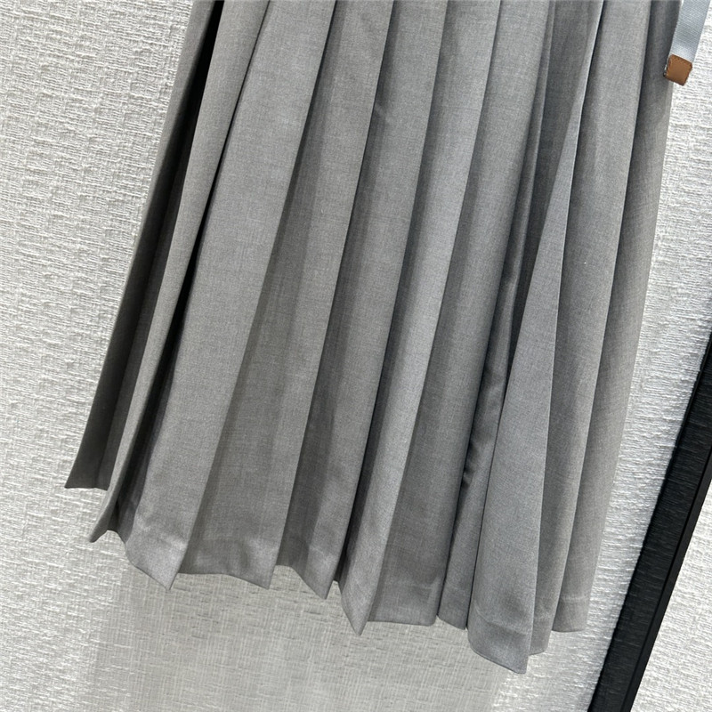 Pra*a preppy gray pleated long skirt replica clothes