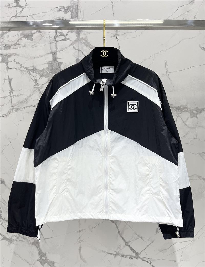 Chanel contrasting color jacket + shorts set replica clothes