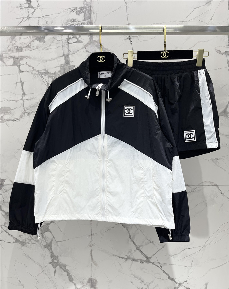 Chanel contrasting color jacket + shorts set replica clothes