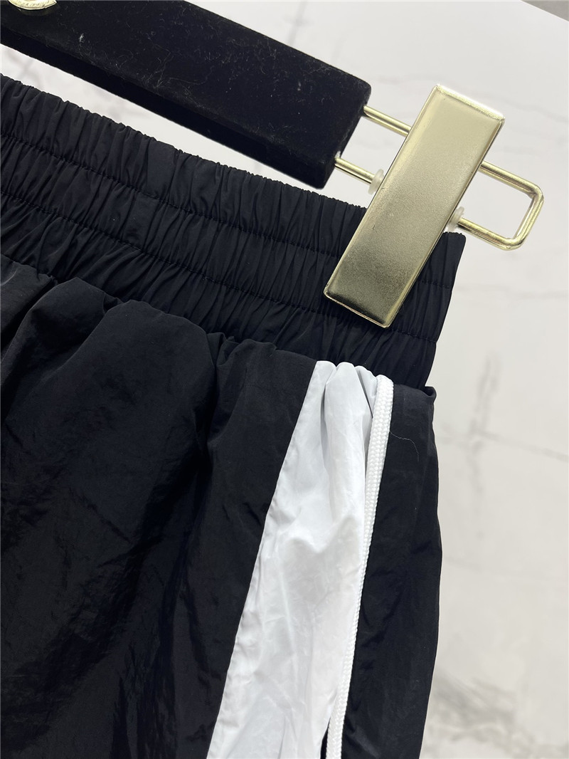 Chanel contrasting color jacket + shorts set replica clothes