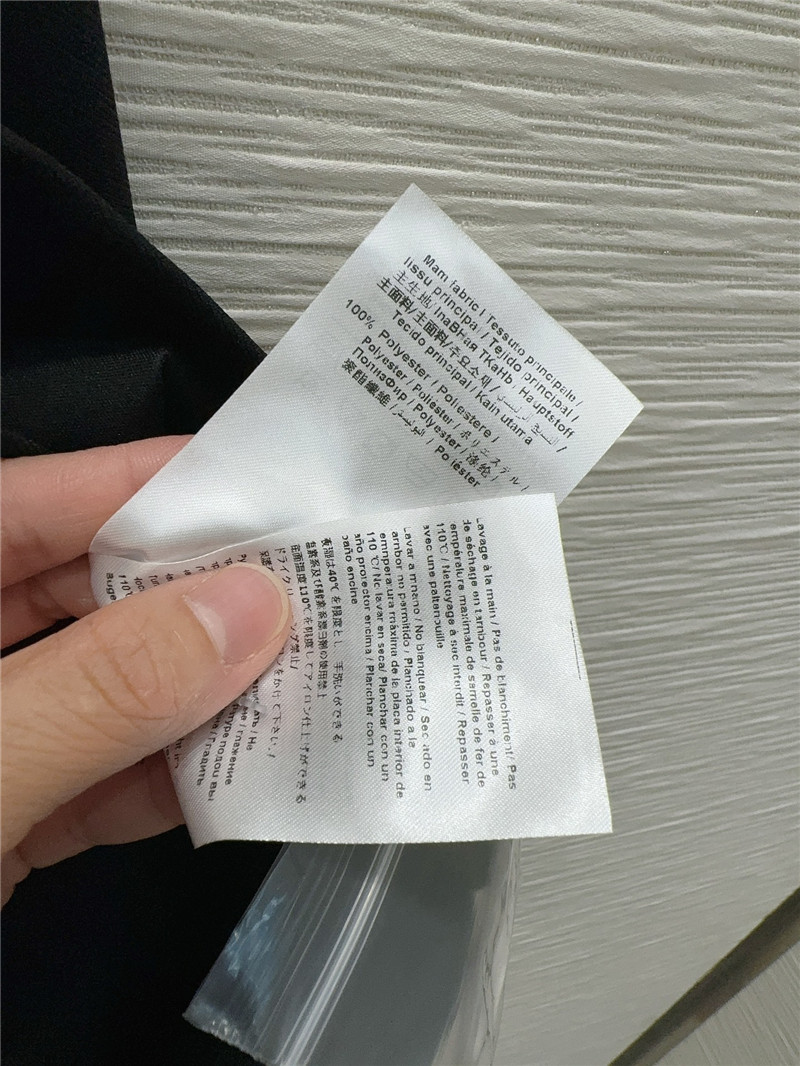 Va1e*ntin0 short sleeve dress replica designer clothes