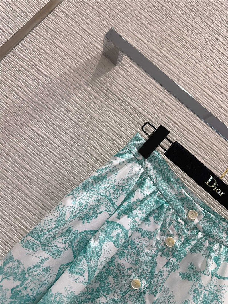 D10r versatile skirt cheap replica designer clothes