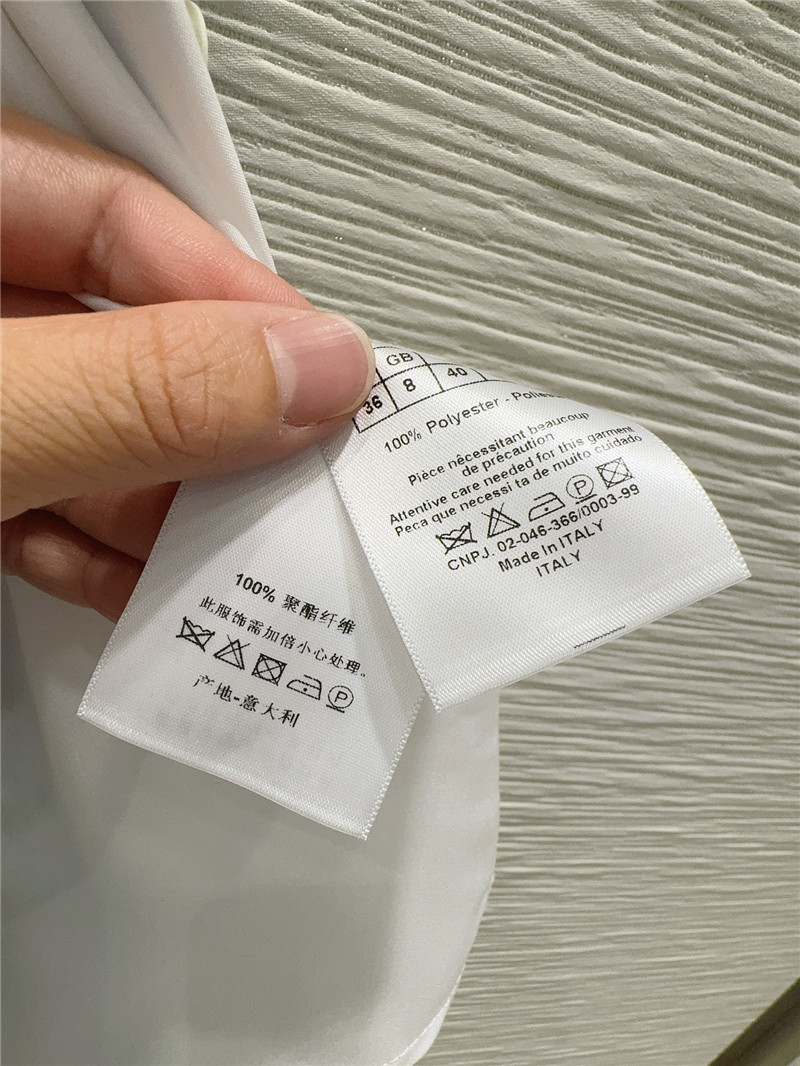 D10r versatile skirt cheap replica designer clothes