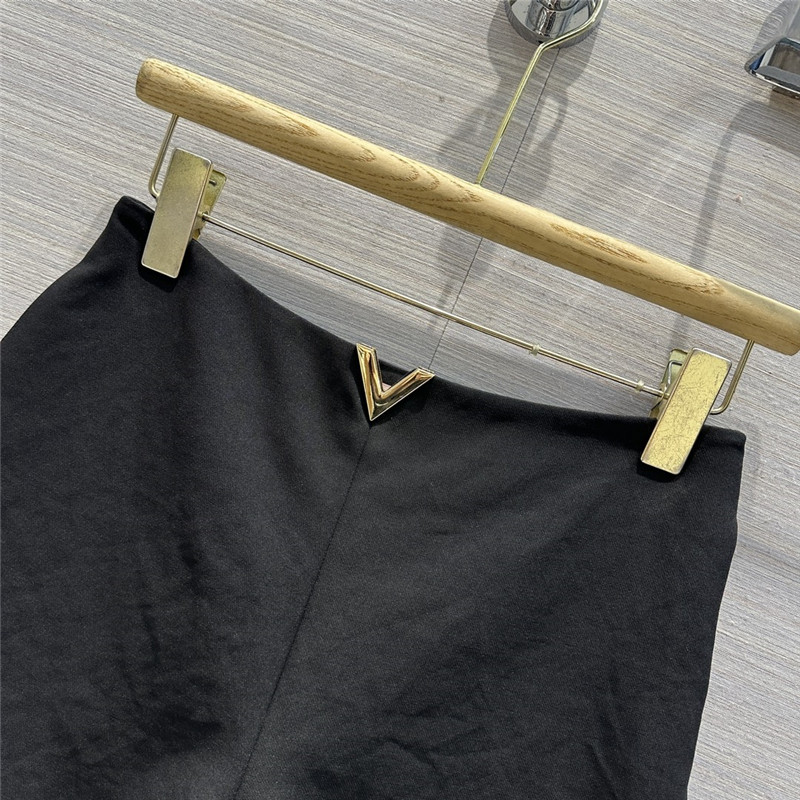 Va1e*ntin0 classic mid-high waist shorts replica clothes
