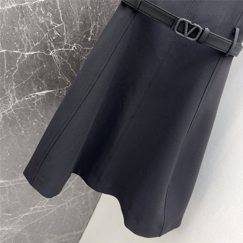 Va1e*ntin0 v-shaped belt short-sleeved dress replica clothes