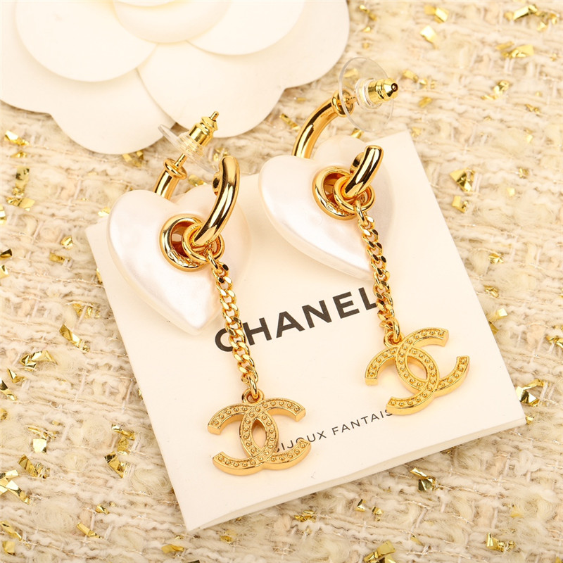 Ch**el love double c earrings