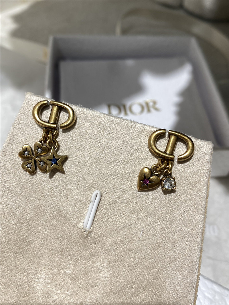 D10r letter cd earrings