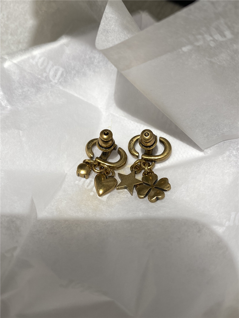 D10r letter cd earrings