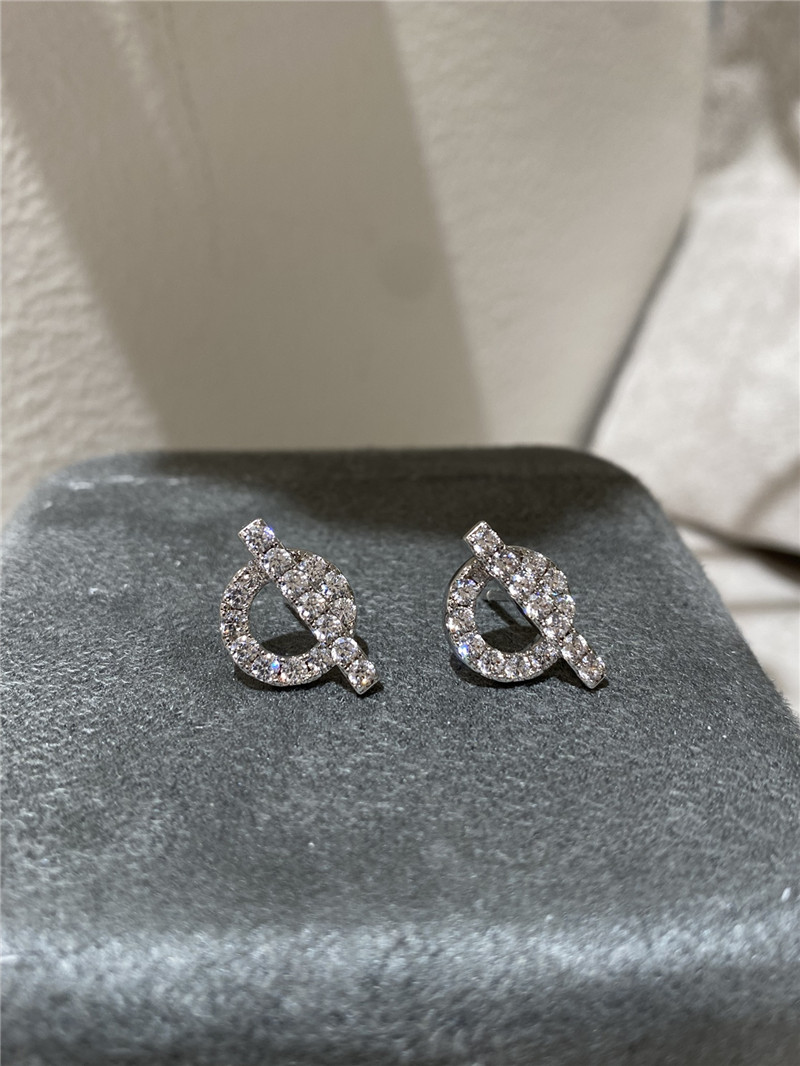 Hermes pig nose earrings