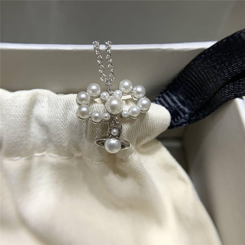 Vivienne Westwood Bow Saturn Necklace