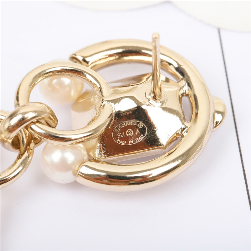 Chanel double T square diamond earrings