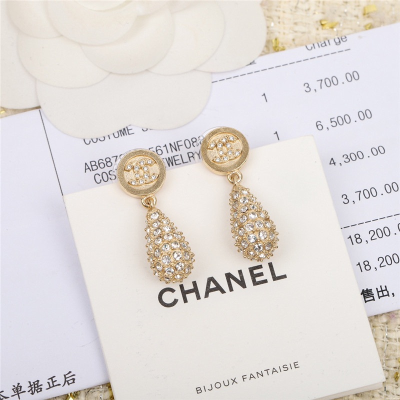 Ch**el small double c logo earrings