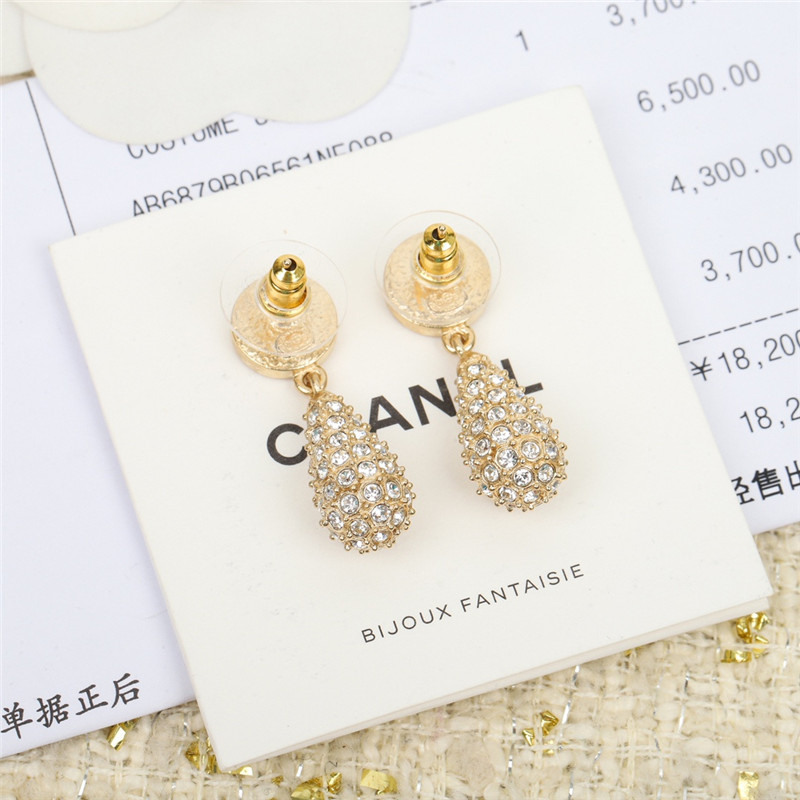 Ch**el small double c logo earrings