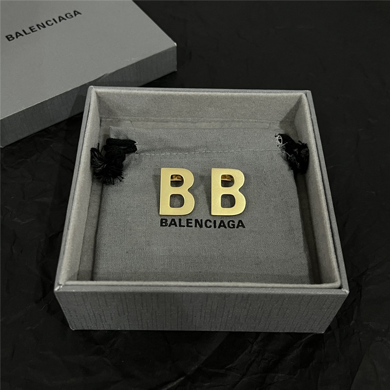 Balenciaga simple and elegant earrings
