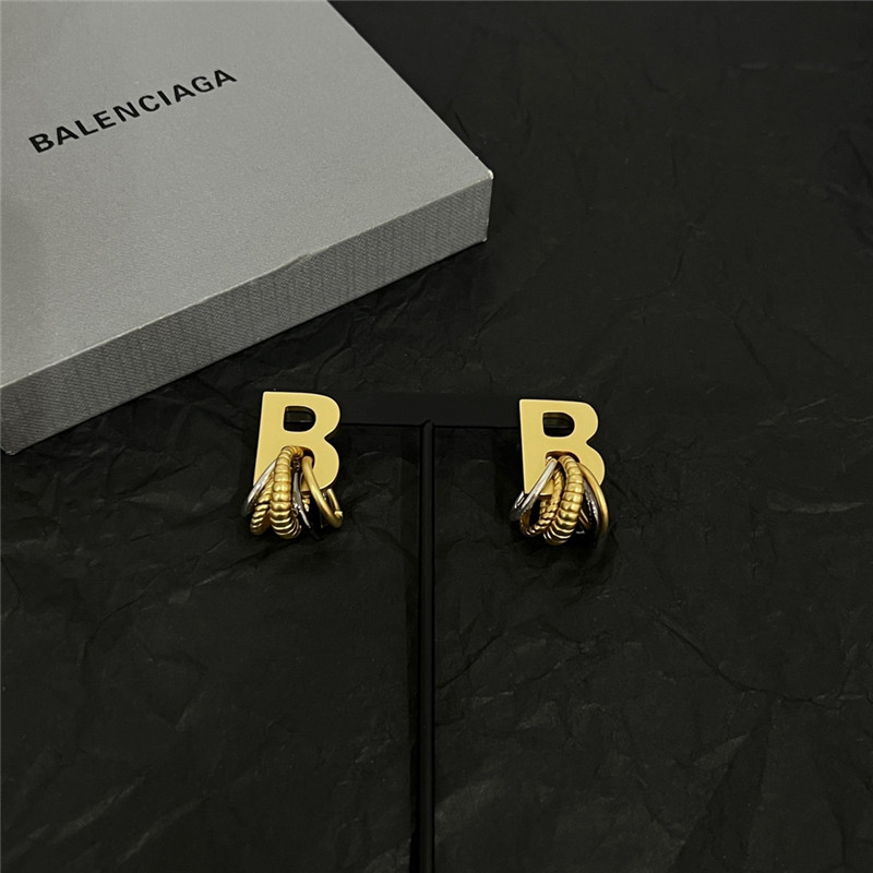 Balenciaga simple and elegant earrings