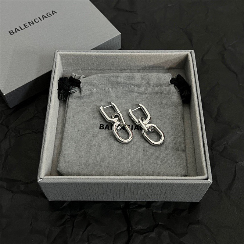 Balenciaga simple and elegant earrings