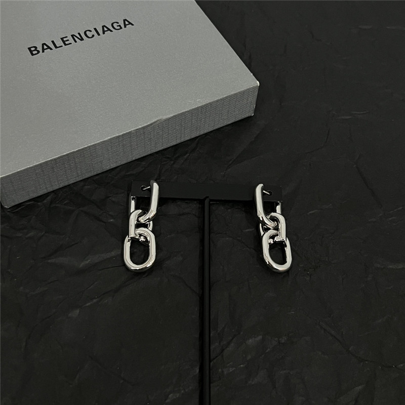 Balenciaga simple and elegant earrings