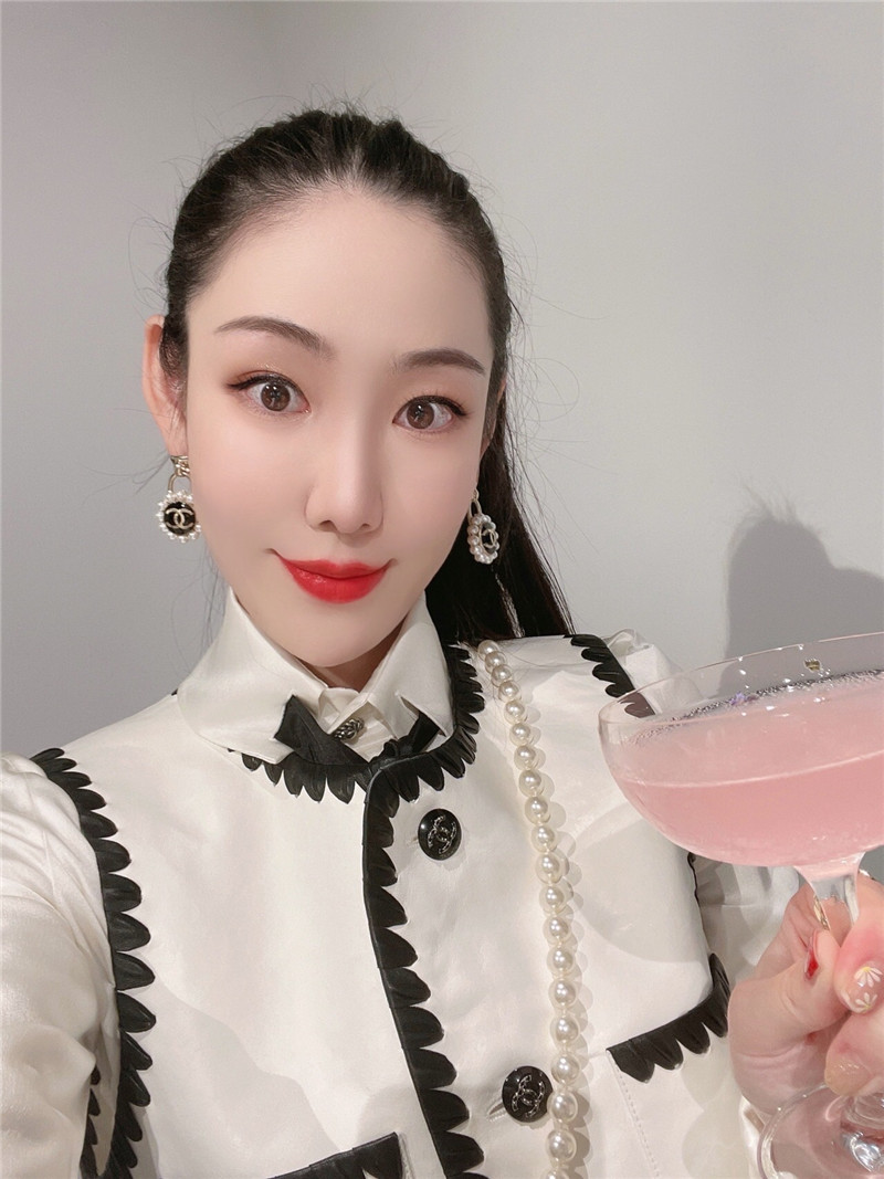 Ch**el handmade pearl double c stud earrings