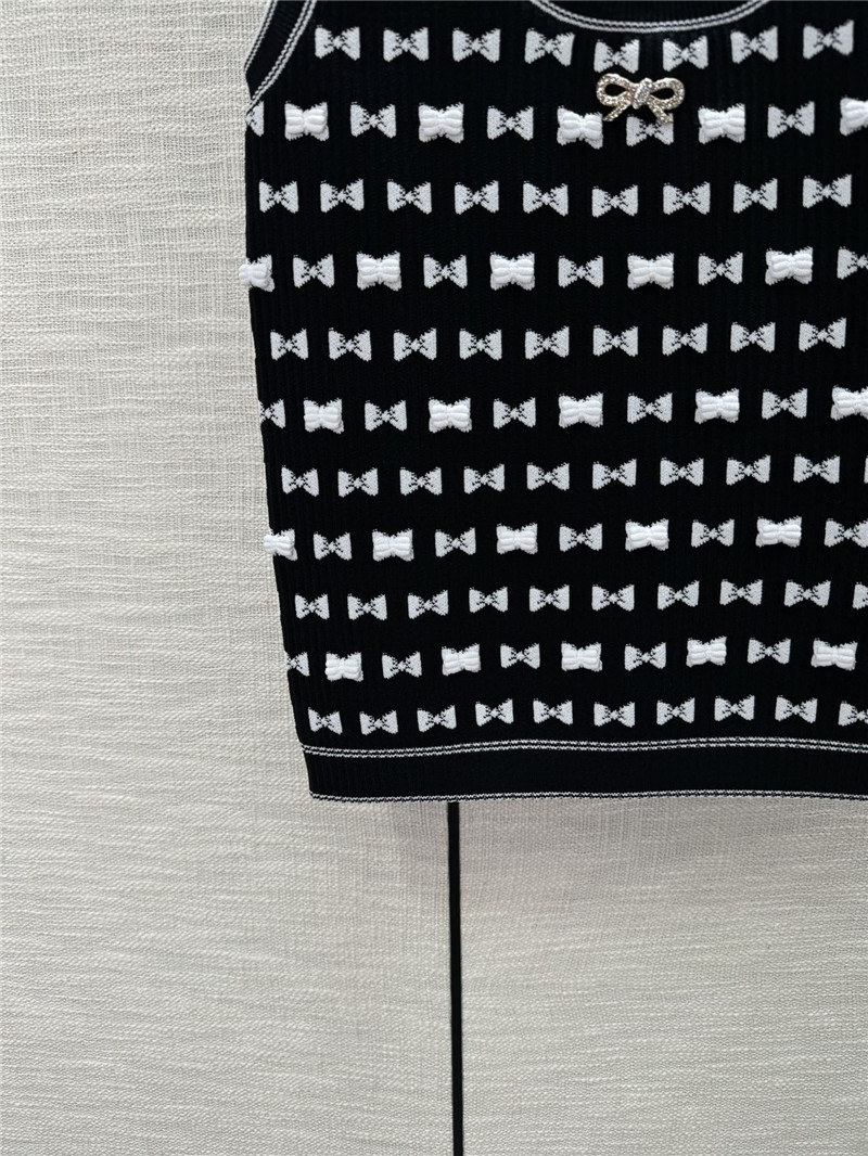 Ch**el new vest cheap replica designer clothes