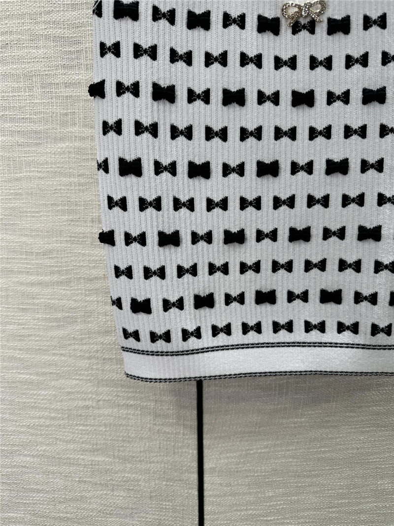 Chanel new vest cheap replica designer clothes