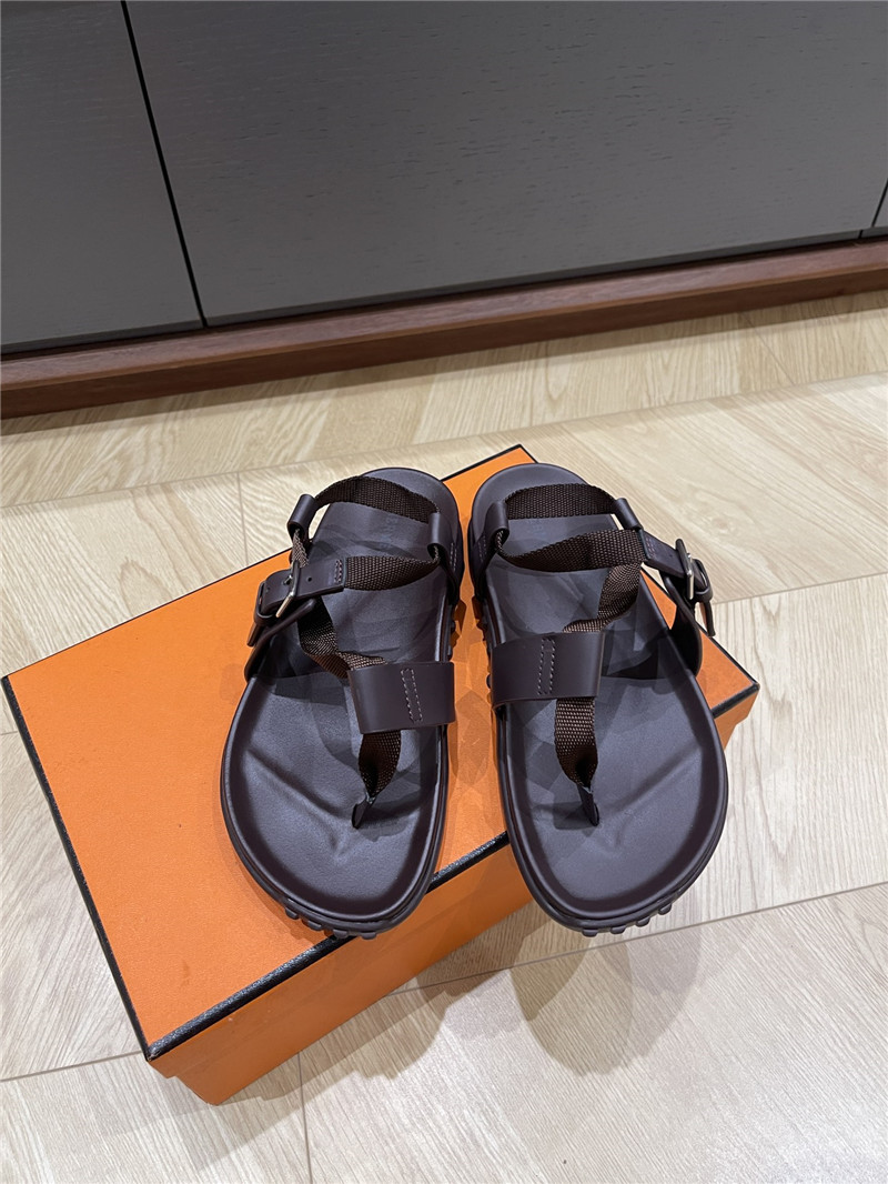 H**me5 inboard sandals brown