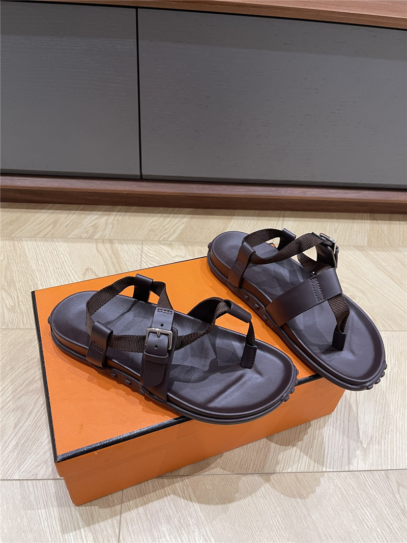 H**me5 inboard sandals brown