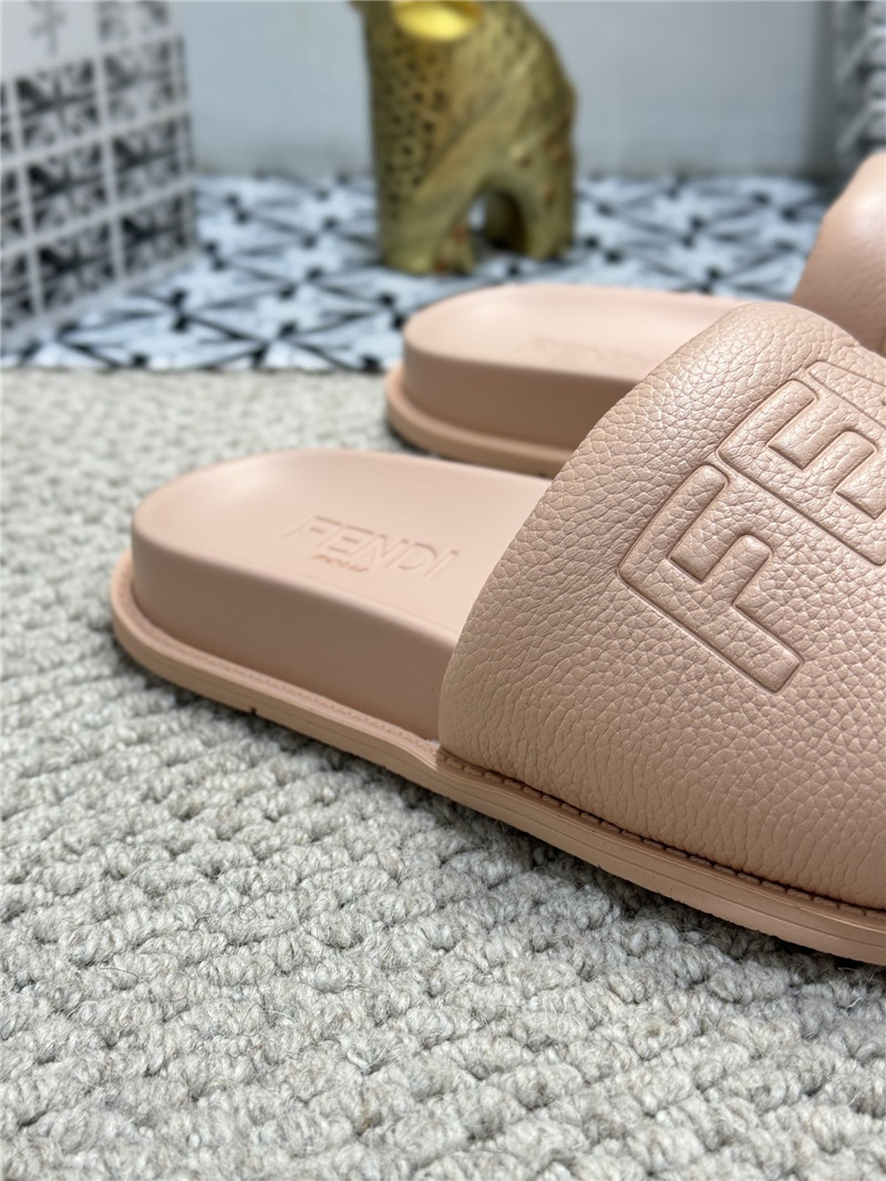 Fendi Roma Slides Pink