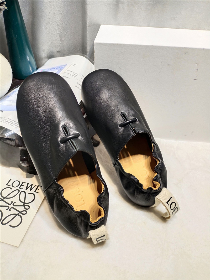 L0ew* black leather ballet flats