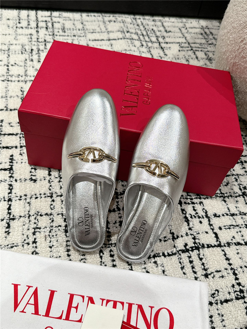 Va1e*ntin0 garavani vlogo signature leather mules silver