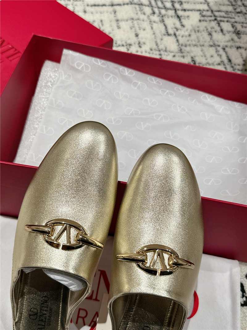 Va1e*ntin0 garavani vlogo signature leather mules gold