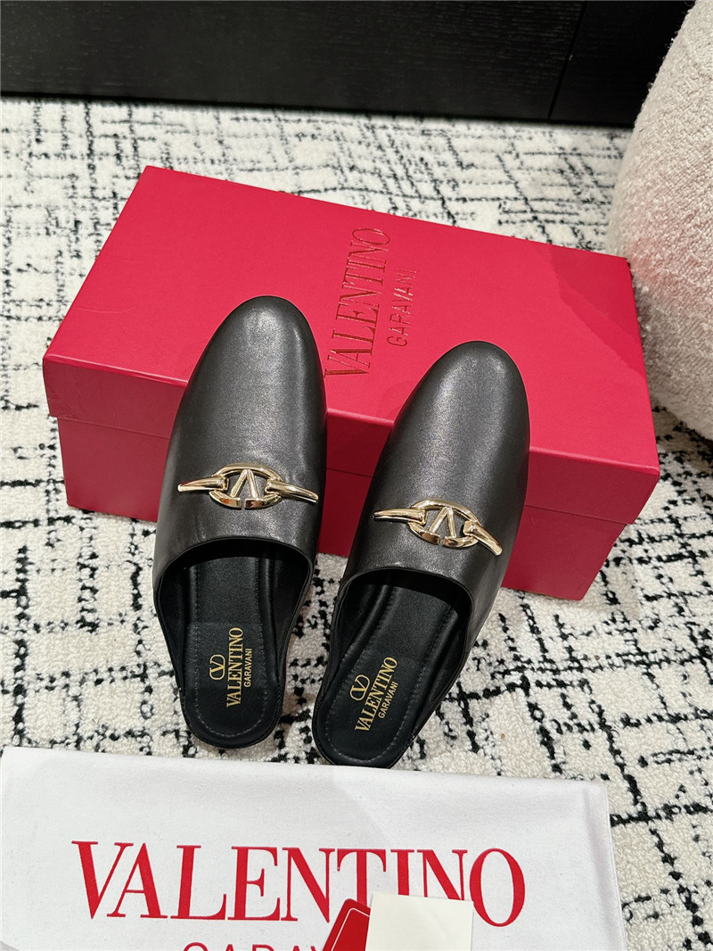 Va1e*ntin0 garavani vlogo signature leather mules