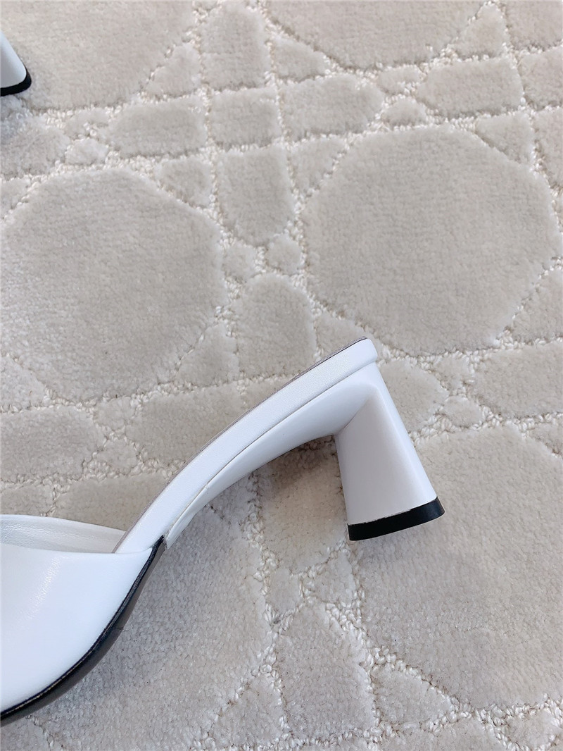 Ba1en*iaga duty free white women’s sandals