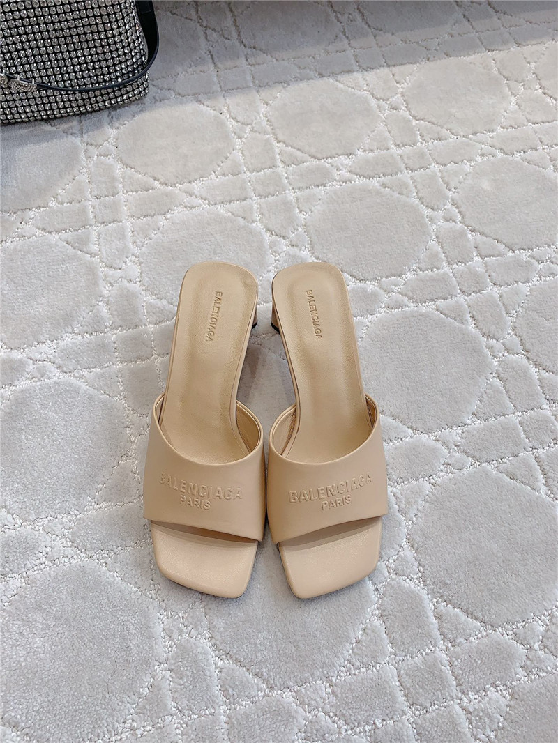 Ba1en*iaga duty free beige women’s sandals