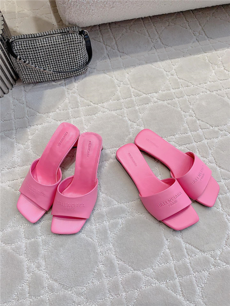 Ba1en*iaga duty free pink women’s sandal