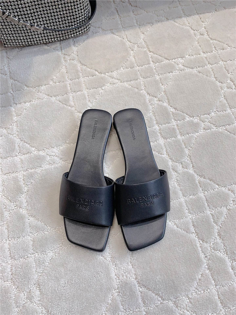 Ba1en*iaga duty free leather logo slide sandals