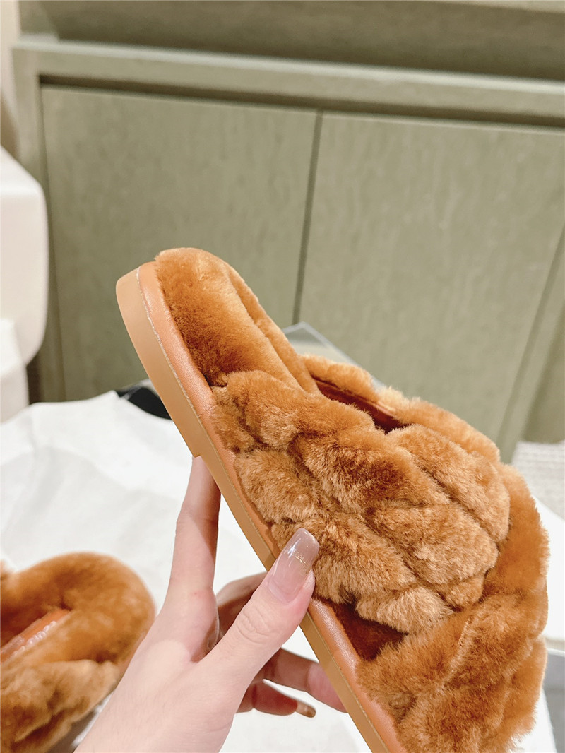 l0vis Vvtt0n fluffy slippers brown