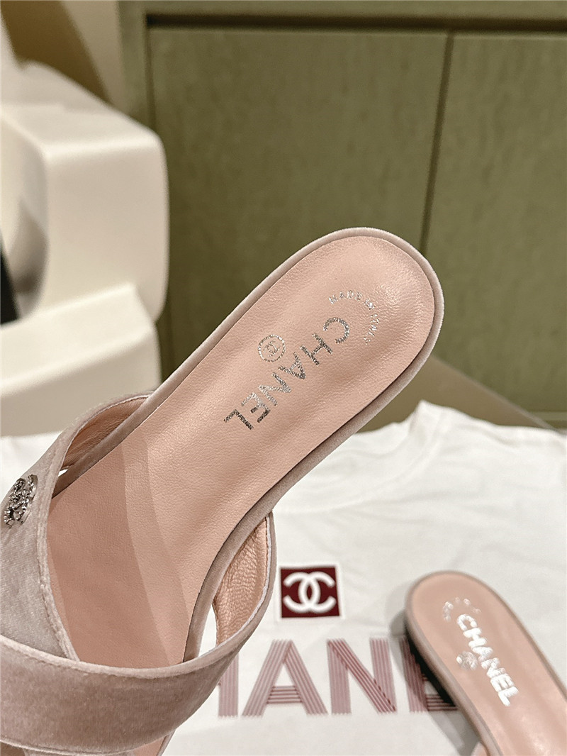 Ch**el velvet crisscross strap slippers beige