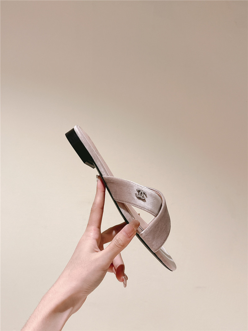 Ch**el velvet crisscross strap slippers beige