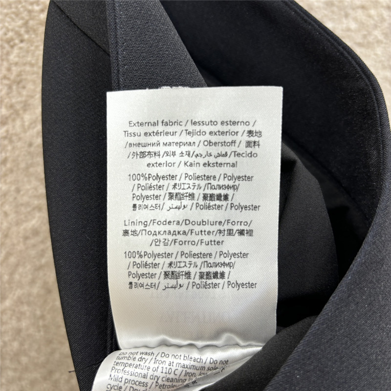 Va1e*ntin0 striped gradient skirt replica clothing sites