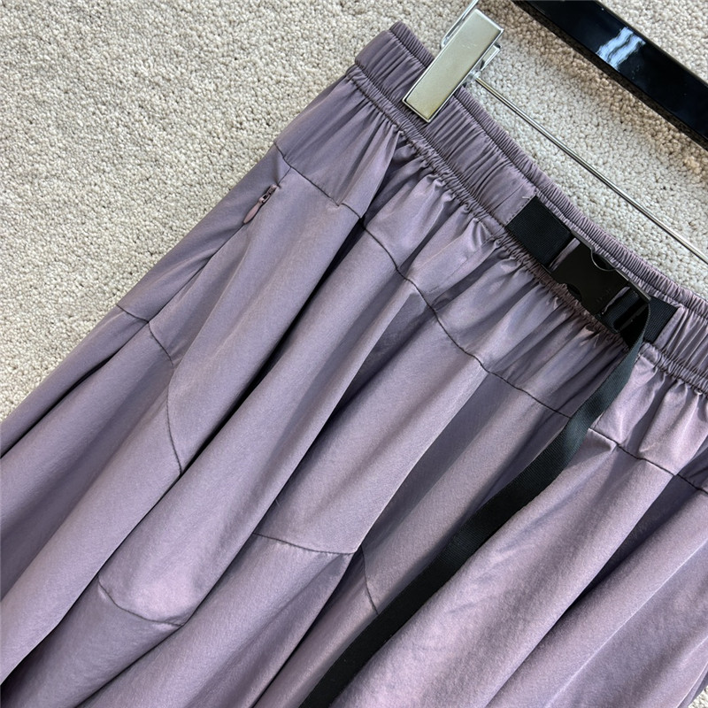 Pra*a silhouette workwear style trousers skirt replica clothing sites