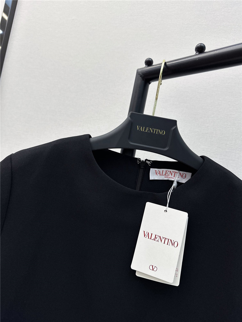 Va1e*ntin0 ruffled fishtail dress replica d&g clothing