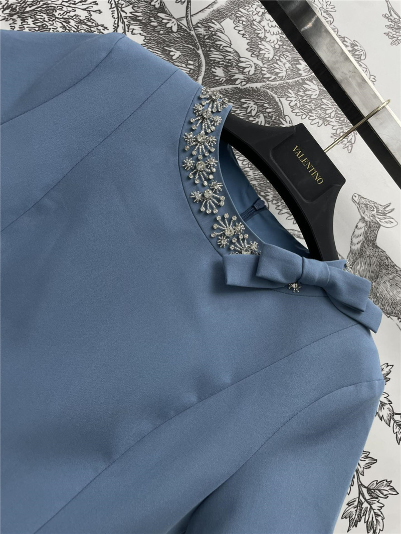 Va1e*ntin0 round neck bow dress replicas clothes