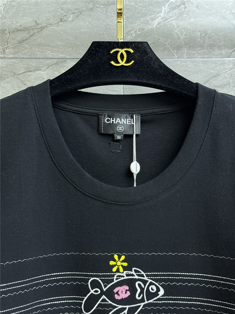 Ch**el fish embroidered t-shirt replica d&g clothing