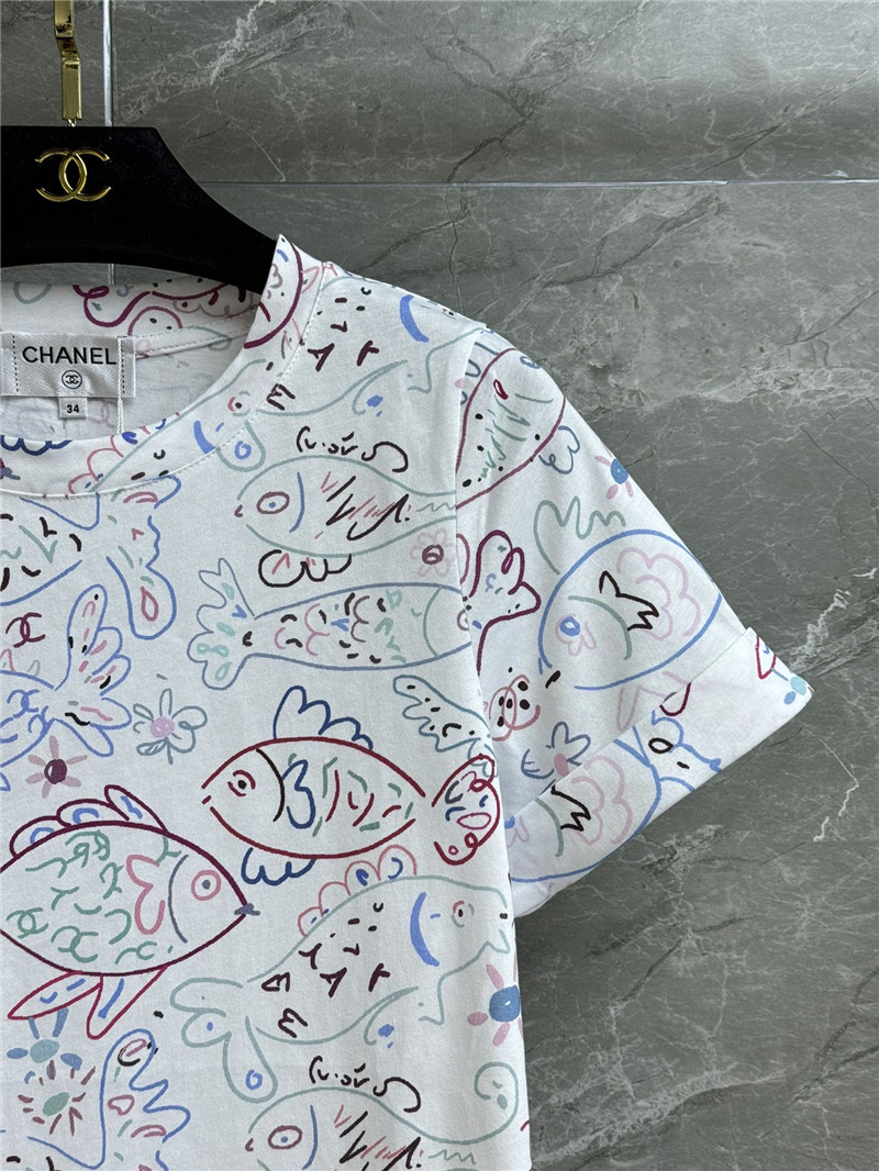 Ch**el painted print t-shirt replica designer clothing websites