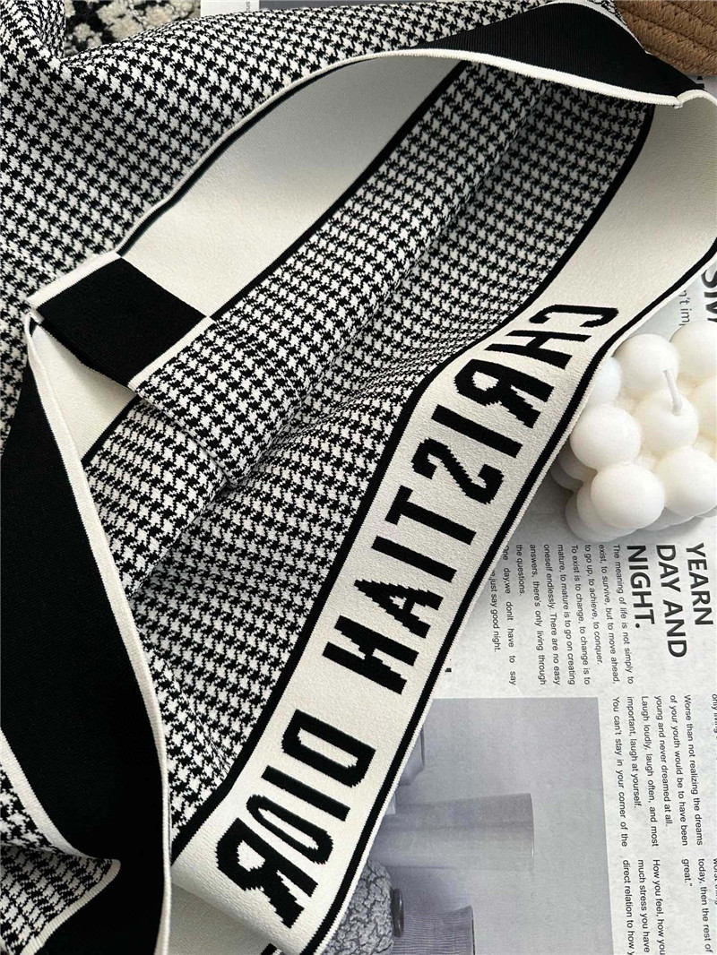 Dior Houndstooth Short Sleeve Cardigan