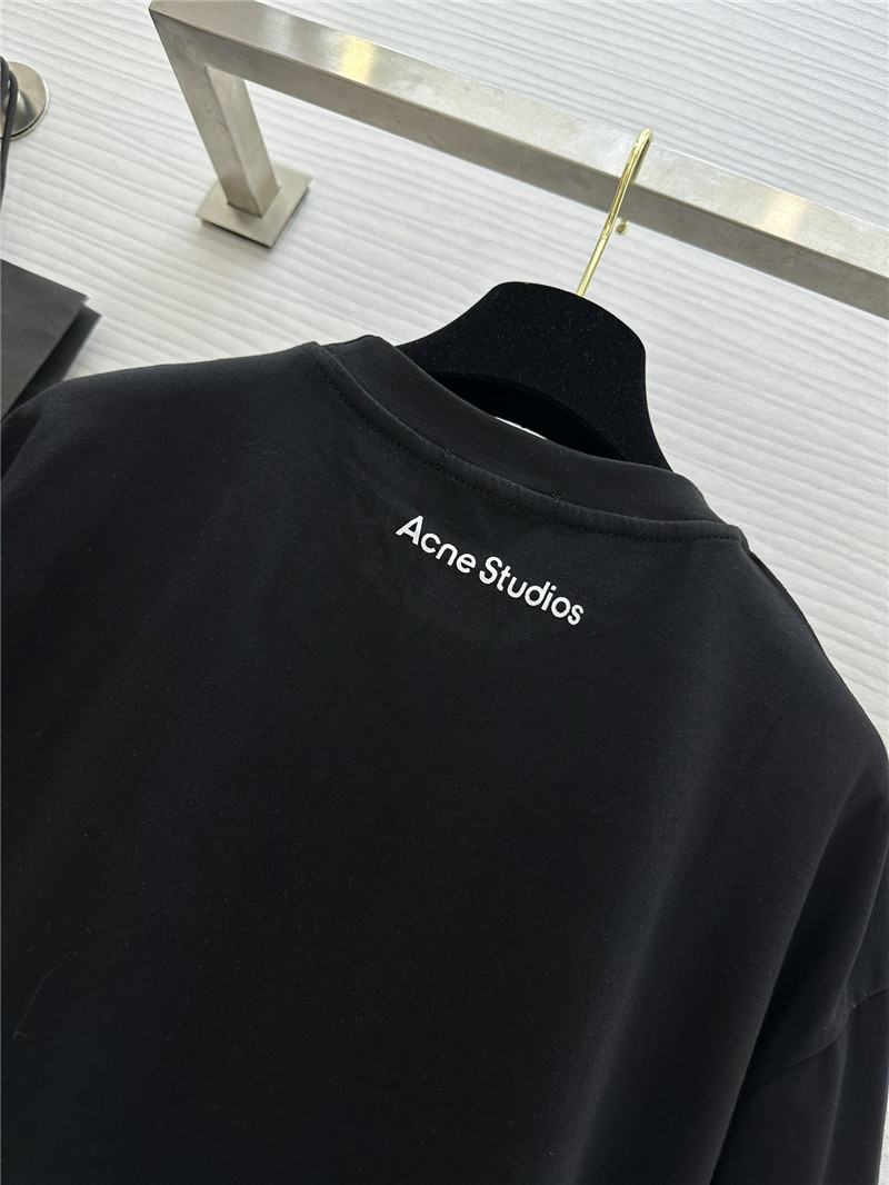 acne studios heart graffiti t-shirt replica clothing
