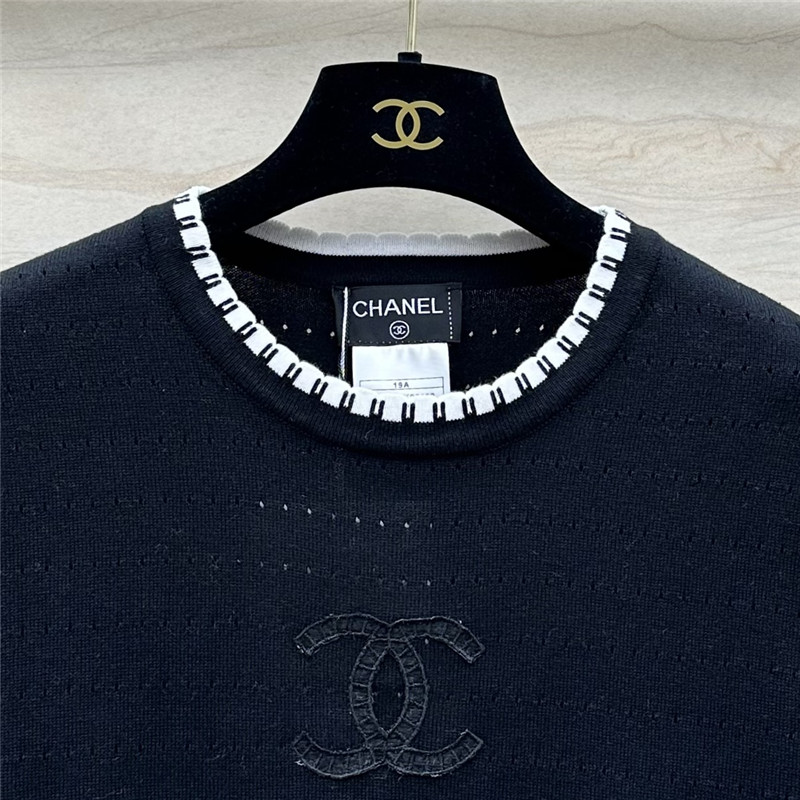 Ch**el contrast trim knit short-sleeved top replica clothing