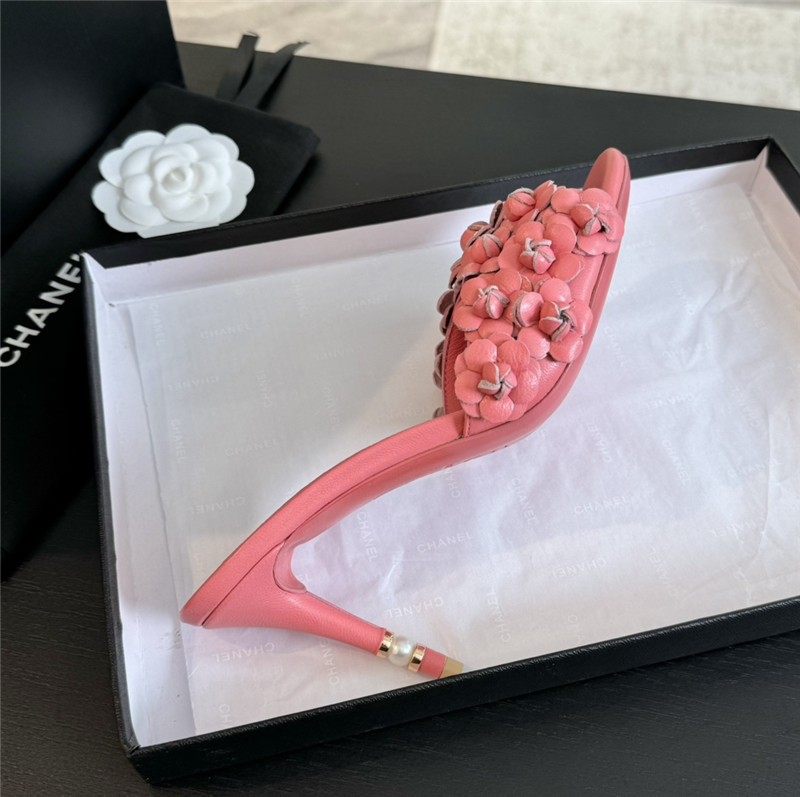 Ch**el camellia heels mules