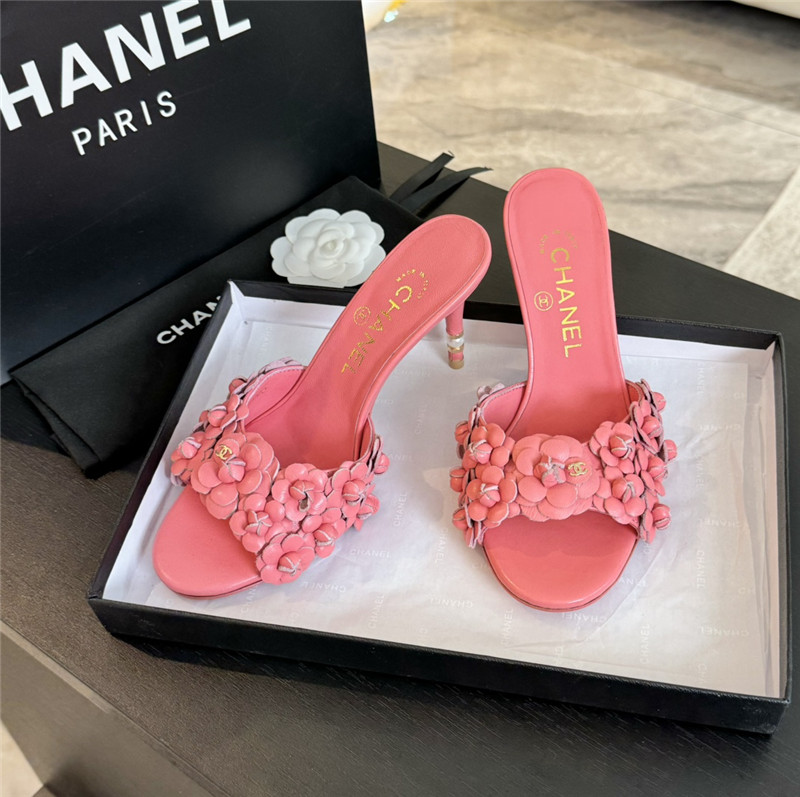 Ch**el camellia heels mules
